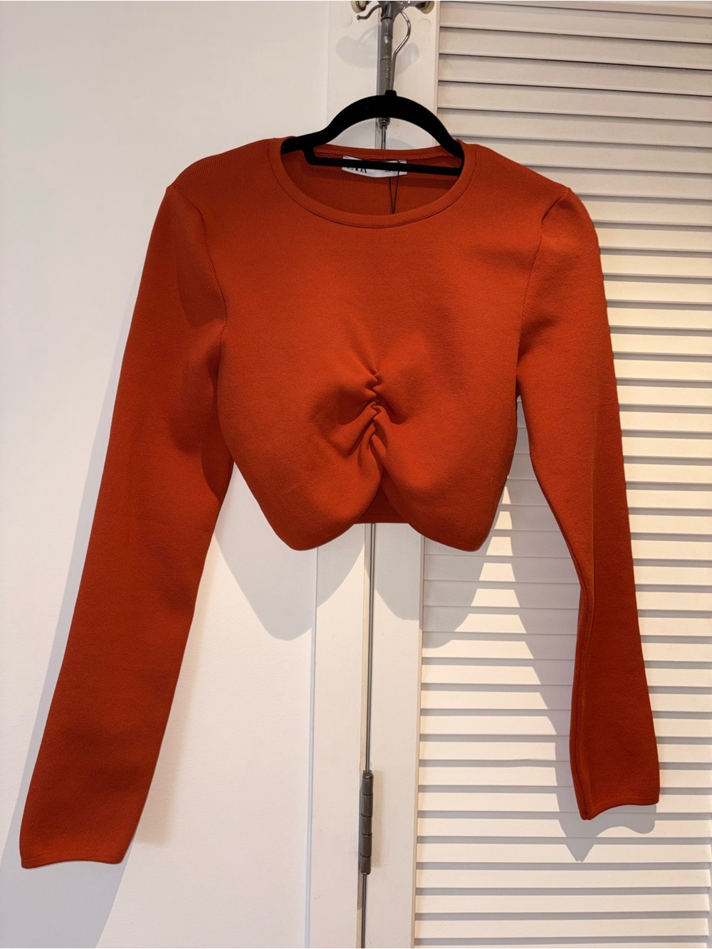New with tag Zara Women's Cropped Long-Sleeve Twist Front Top - Rust Orange